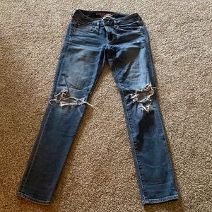 American Eagle Super Stretch Ripped Skinny Jeans